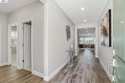2542 Azalea Ave, Tracy, CA 95376 - Photo 5