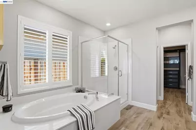 2542 Azalea Ave, Tracy, CA 95376 - Photo 39