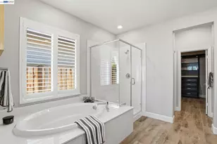 2542 Azalea Ave, Tracy, CA 95376 - Photo 39