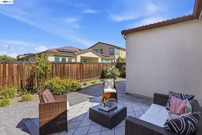 2542 Azalea Ave, Tracy, CA 95376 - Photo 45