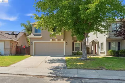 419 Pioneer Ave, Manteca, CA 95336 - Photo 1