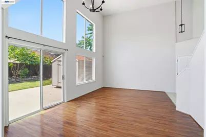 419 Pioneer Ave, Manteca, CA 95336 - Photo 5