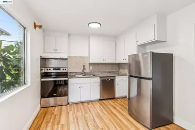 5963 Maccall Street, Oakland, CA 94609 - Photo 11