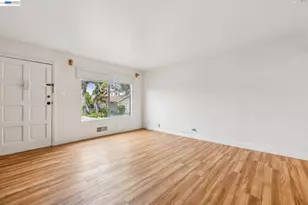5963 Maccall St, Oakland, CA 94609 - Photo 7