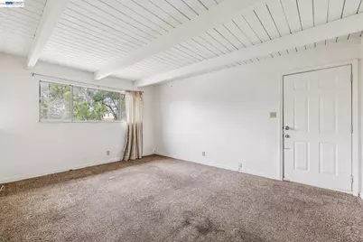 5963 Maccall Street, Oakland, CA 94609 - Photo 23