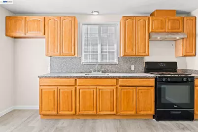 22844 Alice St, Hayward, CA 94541 - Photo 9