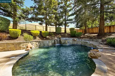 5515 Langford Ct, Concord, CA 94521 - Photo 31