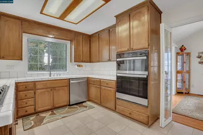 160 Meadow Brook Ct, Oakley, CA 94561 - Photo 13
