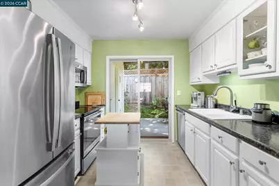 894 Lewelling Blvd #17, San Leandro, CA 94579 - Photo 7