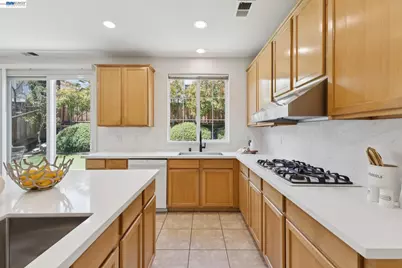 3609 Oakhurst Ct, Dublin, CA 94568 - Photo 13