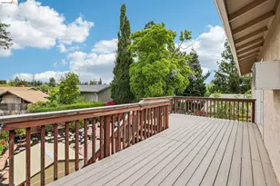 1917 Sequoia Dr, Martinez, CA 94553 - Photo 51