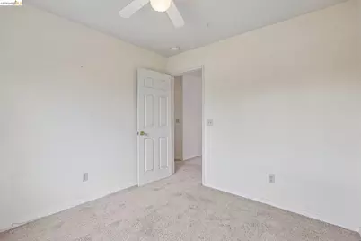 1917 Sequoia Dr, Martinez, CA 94553 - Photo 33