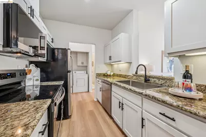 195 Bayside Ct, Richmond, CA 94804 - Photo 11