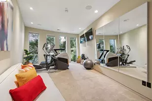 6343 Skyline Blvd, Oakland, CA 94611 - Photo 41