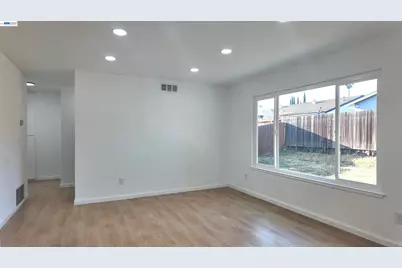 7340 Salazar Dr, North Highlands, CA 95660 - Photo 9