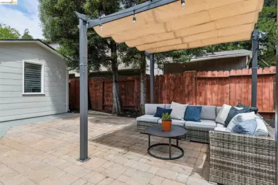 5801 Leona St, Oakland, CA 94605 - Photo 33