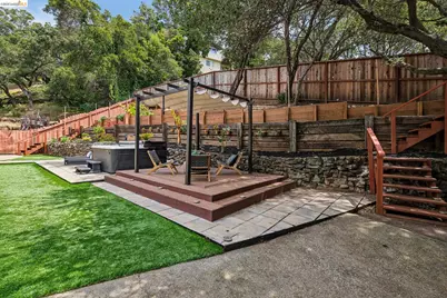 5801 Leona St, Oakland, CA 94605 - Photo 39