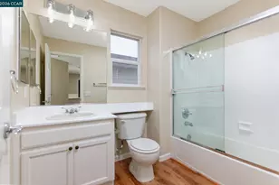 2939 Kennsington Ln, Tracy, CA 95377 - Photo 9