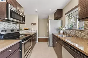 7560 Canyon Meadow Circle, Pleasanton, CA 94588 - Photo 13