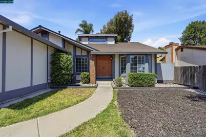 2240 Concord Dr, Pittsburg, CA 94565 - Photo 9