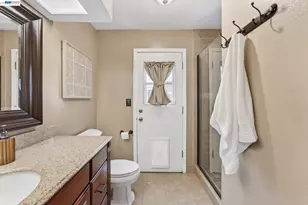 9693 Thunderbird Dr, San Ramon, CA 94583 - Photo 31