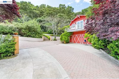 35655 Palomares Rd, Castro Valley, CA 94552 - Photo 3