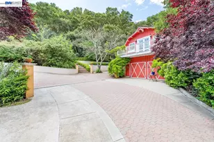 35655 Palomares Rd, Castro Valley, CA 94552 - Photo 3