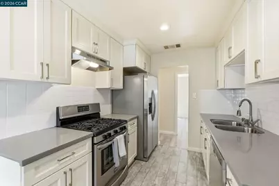 3103 Hazelwood St, Vallejo, CA 94591 - Photo 13