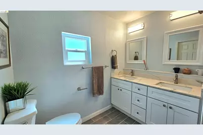 7856 Ney Ave, Oakland, CA 94605 - Photo 15