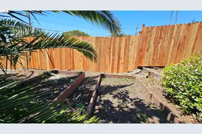 7856 Ney Ave, Oakland, CA 94605 - Photo 31