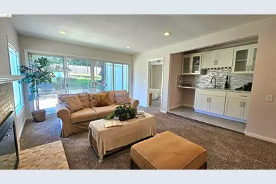 7856 Ney Ave, Oakland, CA 94605 - Photo 11