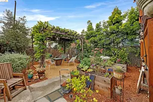 679 28th St, Oakland, CA 94608 - Photo 75