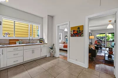 679 28th St, Oakland, CA 94608 - Photo 13