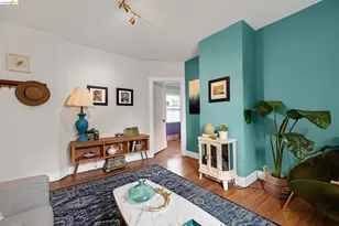 679 28th St, Oakland, CA 94608 - Photo 31