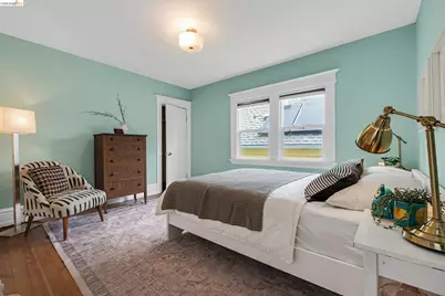 679 28th St, Oakland, CA 94608 - Photo 41