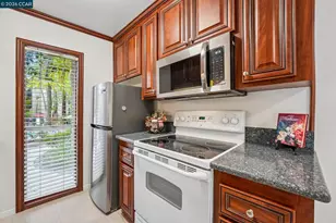 150 Sharene Ln, Walnut Creek, CA 94596 - Photo 3