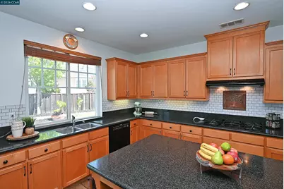 463 Samuel Ct, Benicia, CA 94510 - Photo 15