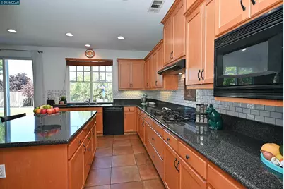 463 Samuel Ct, Benicia, CA 94510 - Photo 17