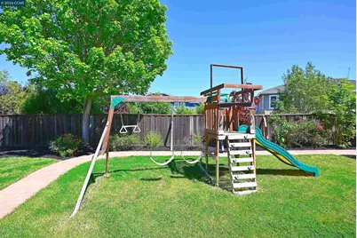 463 Samuel Ct, Benicia, CA 94510 - Photo 35