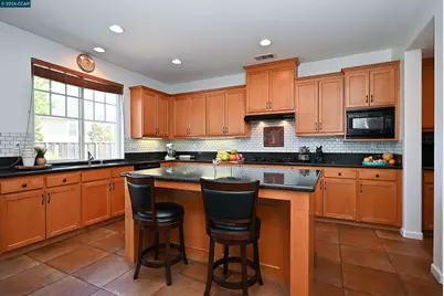 463 Samuel Ct, Benicia, CA 94510 - Photo 11