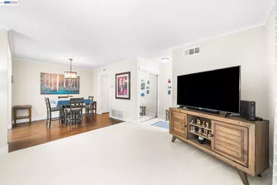 1101 Fairlawn Ct #4, Walnut Creek, CA 94595 - Photo 11