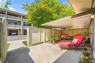 1101 Fairlawn Ct #4, Walnut Creek, CA 94595 - Photo 5