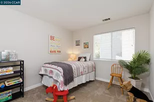 592 Ross, Martinez, CA 94553 - Photo 25