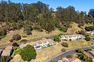 57 Thousand Oaks St, Oakland, CA 94605 - Photo 41