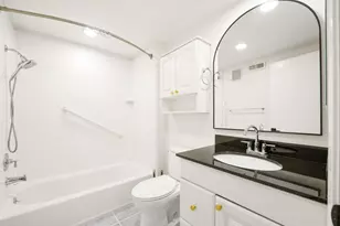 57 Thousand Oaks St, Oakland, CA 94605 - Photo 33