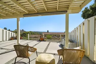 57 Thousand Oaks St, Oakland, CA 94605 - Photo 9
