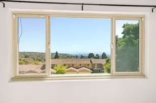 57 Thousand Oaks St, Oakland, CA 94605 - Photo 27