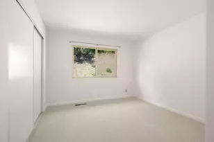 57 Thousand Oaks St, Oakland, CA 94605 - Photo 31