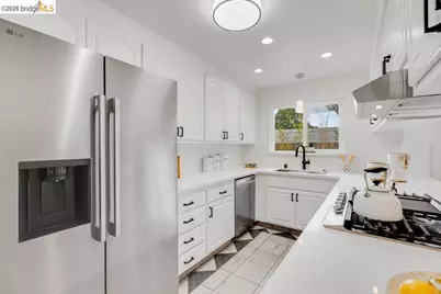 1298 Ribbon St, Foster City, CA 94404 - Photo 31