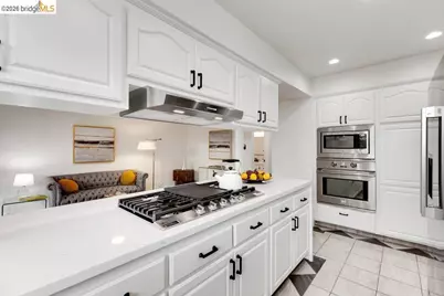 1298 Ribbon St, Foster City, CA 94404 - Photo 29